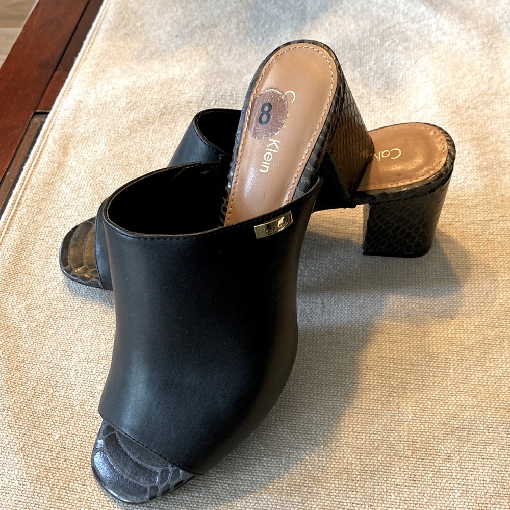 Calvin Klein shoes Size 8